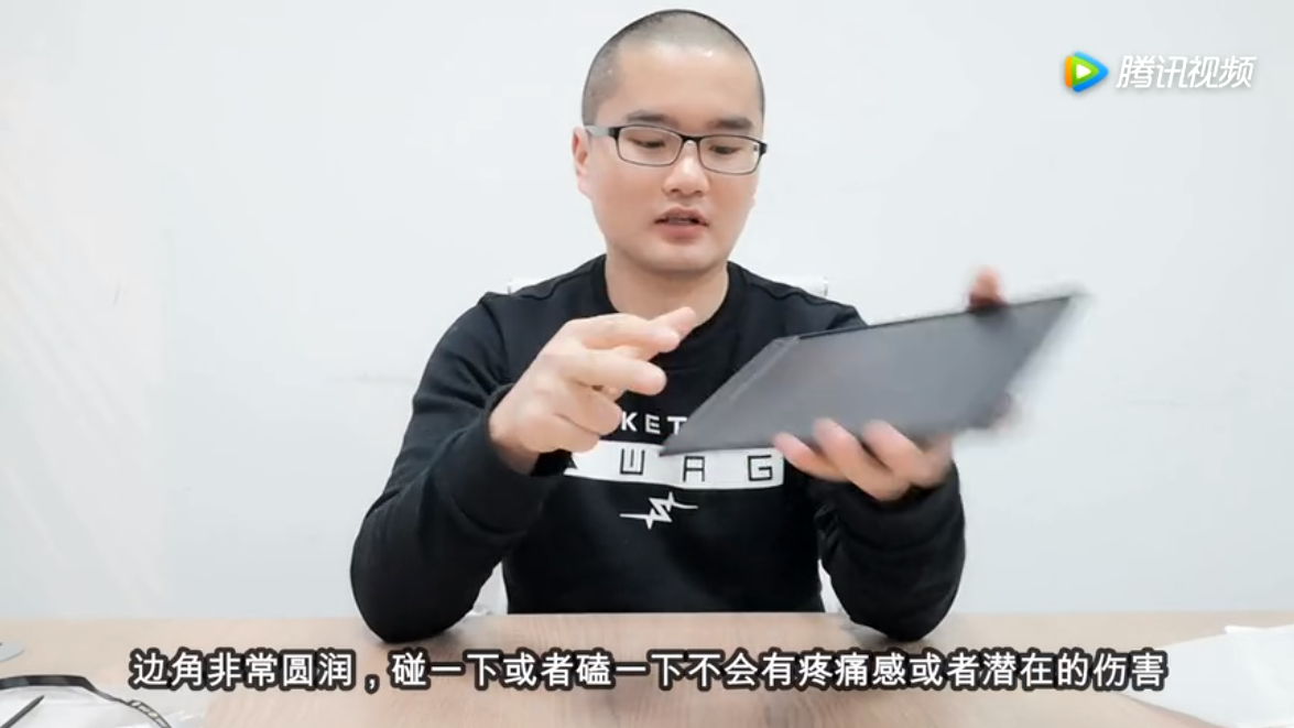 评测一款健康无污染黑科技画画板 实用且便宜
