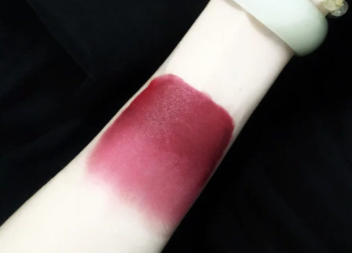 送闺蜜礼物 香奈儿唇釉154超显白 送闺蜜礼物 香奈儿唇釉154超显白