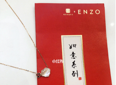 本命年给妈妈送什么？佩戴红绳有哪些要注意的？